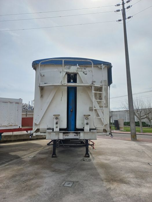 Granuleira Benalu 56m3