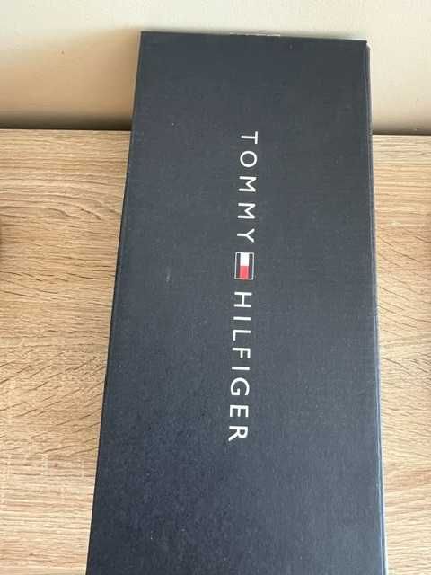 Klasyczne czarne baleriny marki Tommy Hilfiger rozmiar 38