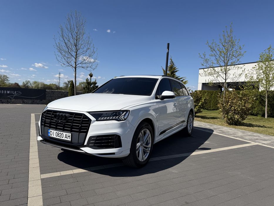 Продам Audi Q7 2021p