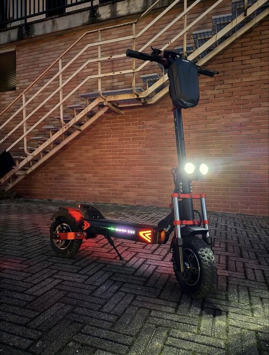 IX8 - iscooter imaculada