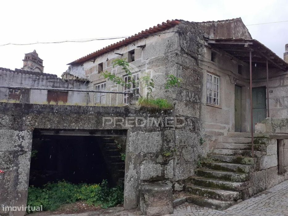 Casa em Pedra - Cativelos