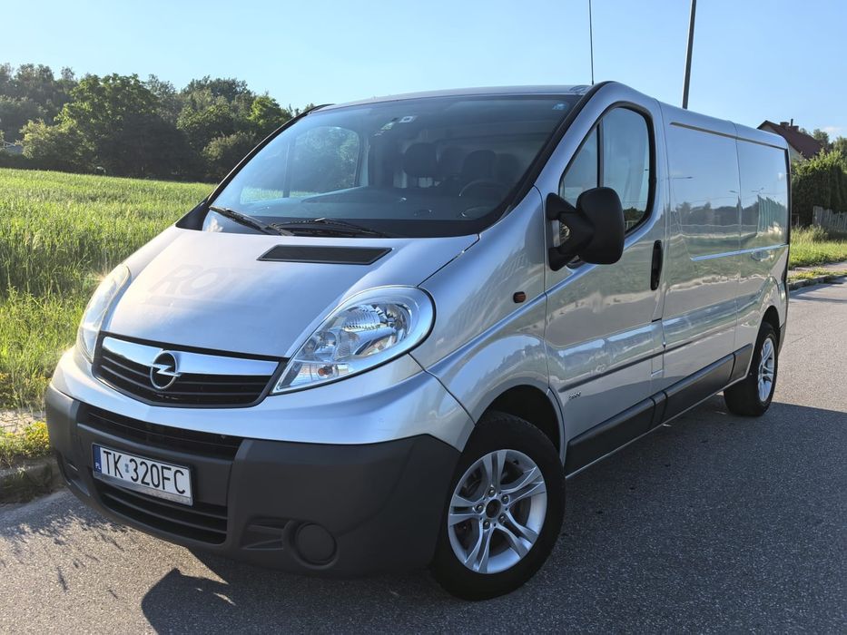 Opel Vivaro_2012_LONG_2.0 90KM_Serwisowany_Prywatny