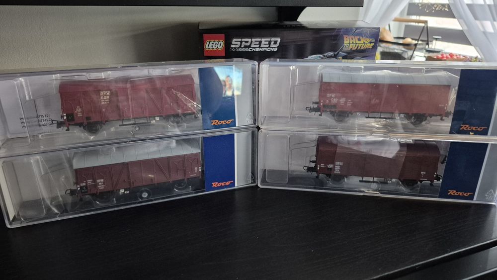 Zestaw 4 wagonów "OPW" Roco 66098, 76322