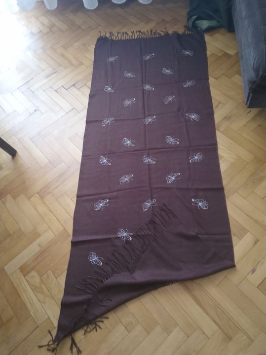 Apaszka chusta 190 cm x 70 cm brąz w motyle