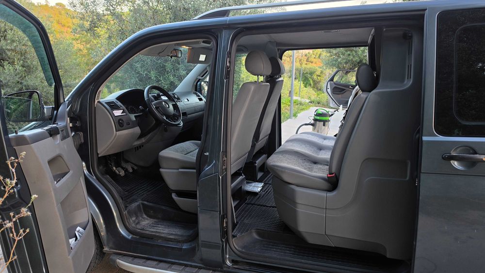 VW Transporter T5 2.5 TDI diesel 5 portas 2008