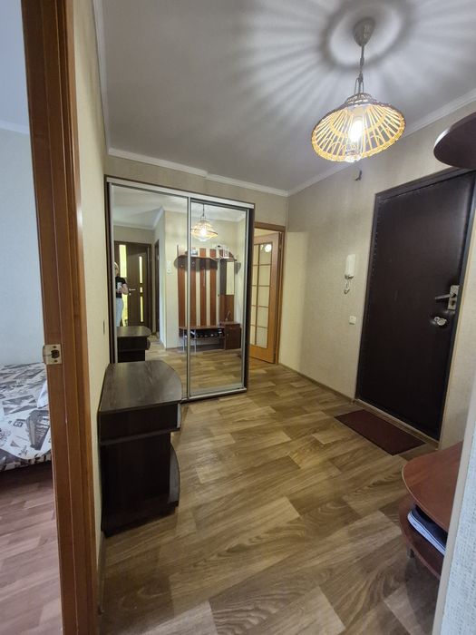 Здам 2кв метро Олексіївська вул.Ахсарова,18