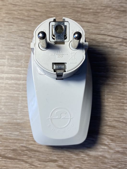 Foreign Socket Adapter + USB Port64309800771842121