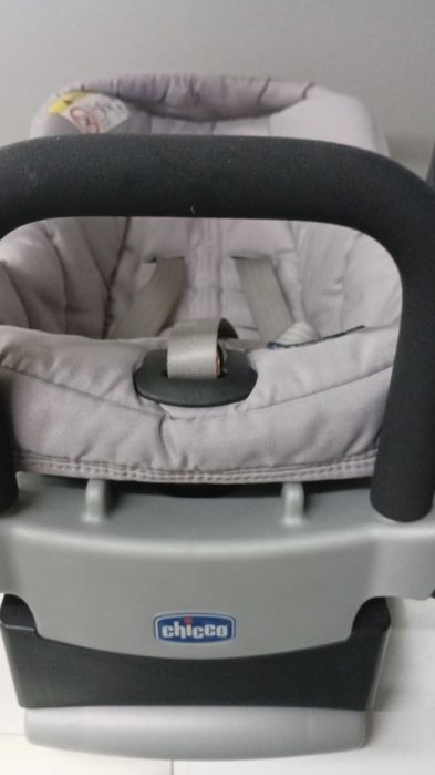 Ovo  de Bebé de transporte Chicco carregue nas imagens