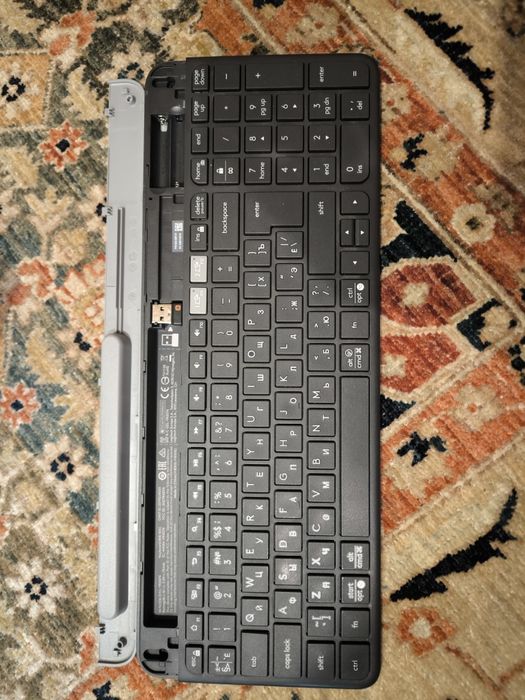 блютуз клавіатура Logitech K580