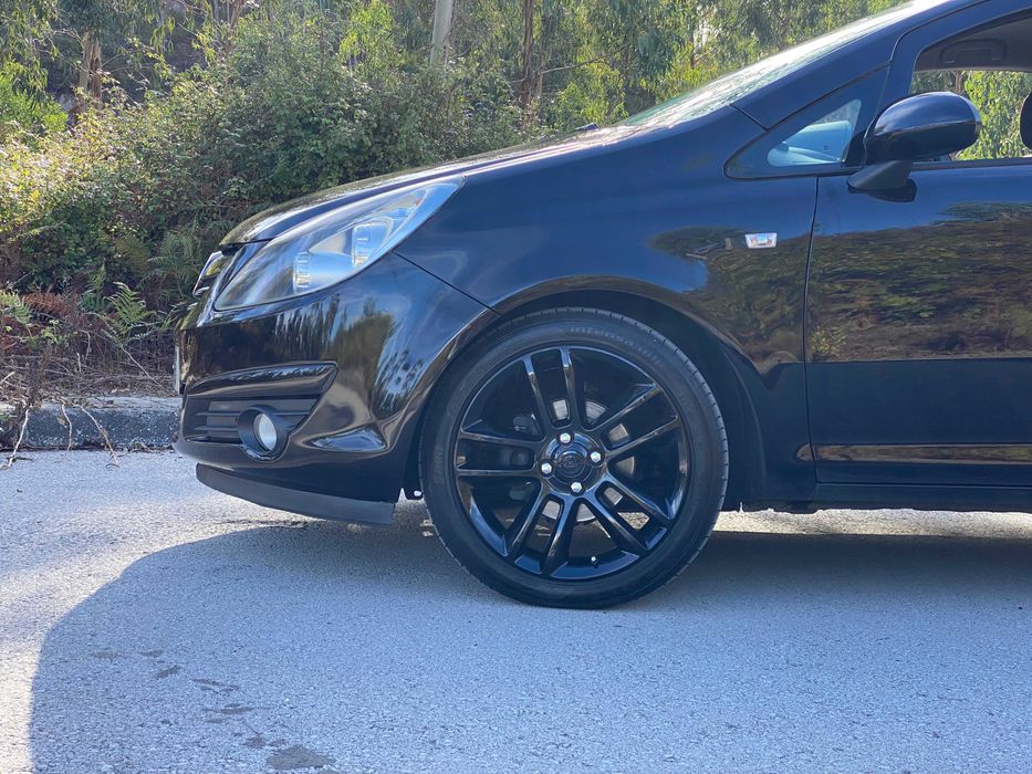Opel Corsa D Black Edition 1.3