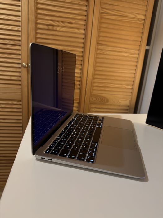 MacBook Air M1 16GB