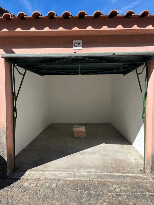 Garagem box Hospital Santos Silva