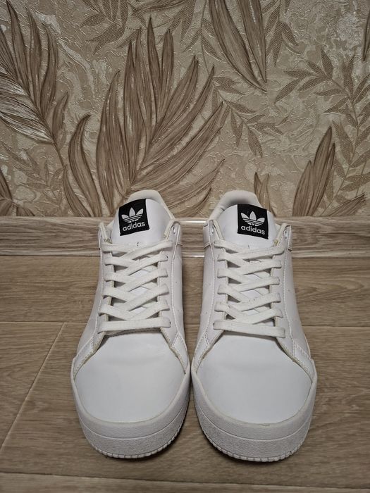Кросівки  Adidas оригінальні