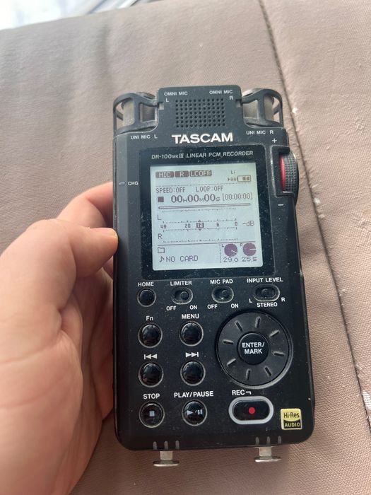 Аудиорекордер / диктофон Tascam DR-100Dmk3