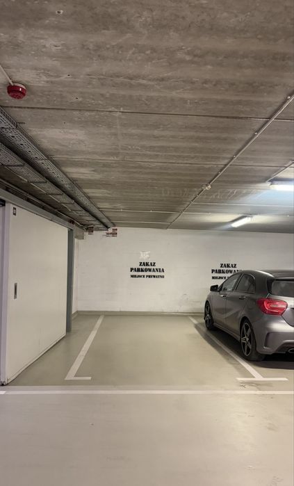 Duże miejsce parkingowe  Centrum / Wyspa Słodowa – DOSTĘPNE OD ZARAZ
