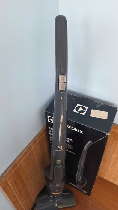 Electrolux Ergorapido EERC75DB - Odkurzacz bezprzewodowy