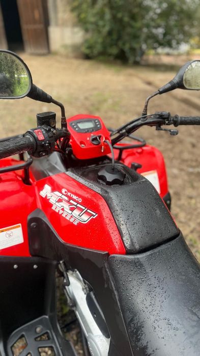 Moto 4 em ótimas condições