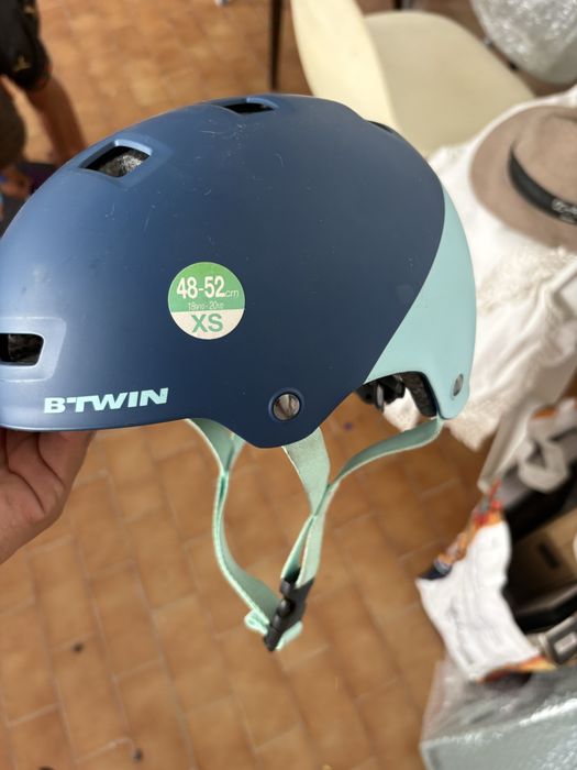 Capacete Btwin XS como novo