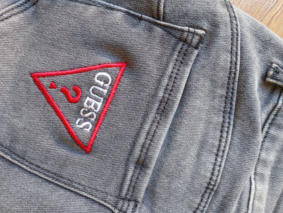 Grafitowe spodnie Jeans Serce
