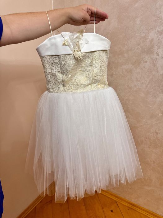 Дитяча святкова сукня