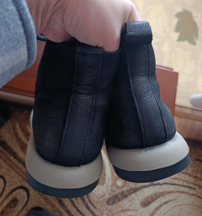 Продам женские ботинки из натуральной кожи нобук