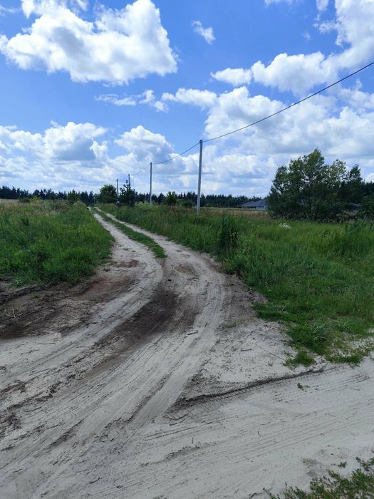 Земельна ділянка 6 соток в мальовничому місці