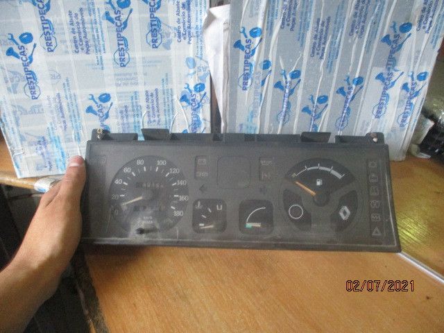 Quadrante / painel de instrumentos RENAULT 9 (L42_)