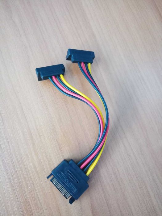 Кабель-розгалужувач живлення SATA to 2 шт. кутових SATA