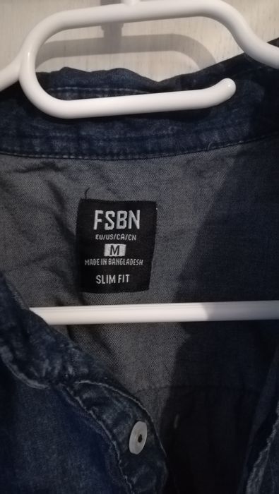 Sprzedam nowa koszulę jeans