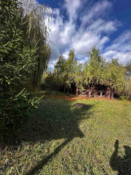 Продається сауна з жилим будинком в смт. Дубове