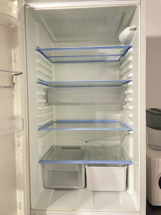 Холодильник INDESIT  no frost