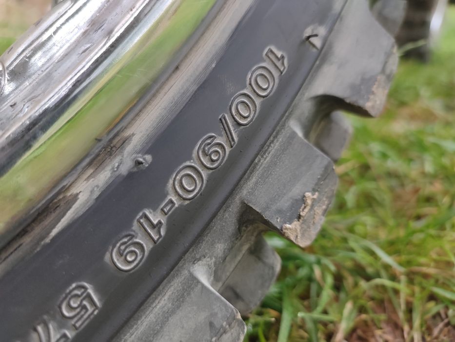 Продам  мото резину Bridgestone