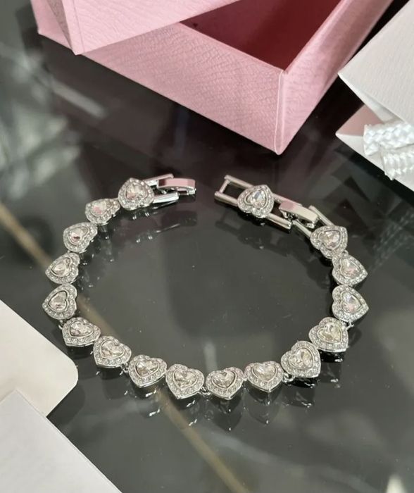 Браслет Swarovski сердечка swarovski ariana grande