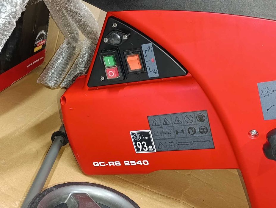 Rozdrabniacz do gałęzi frezowy cichy Einhell GC-RS 2540 moc 2500W 40mm