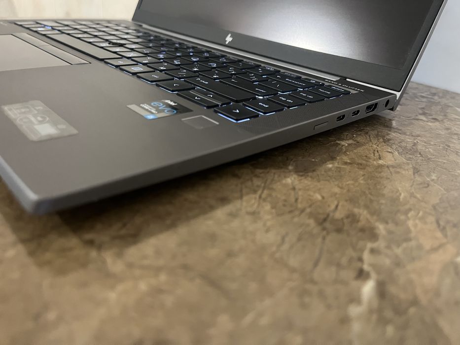 HP ZBook Firefly 14 G8 Intel i5-1145G7/32GB/500GB ssd