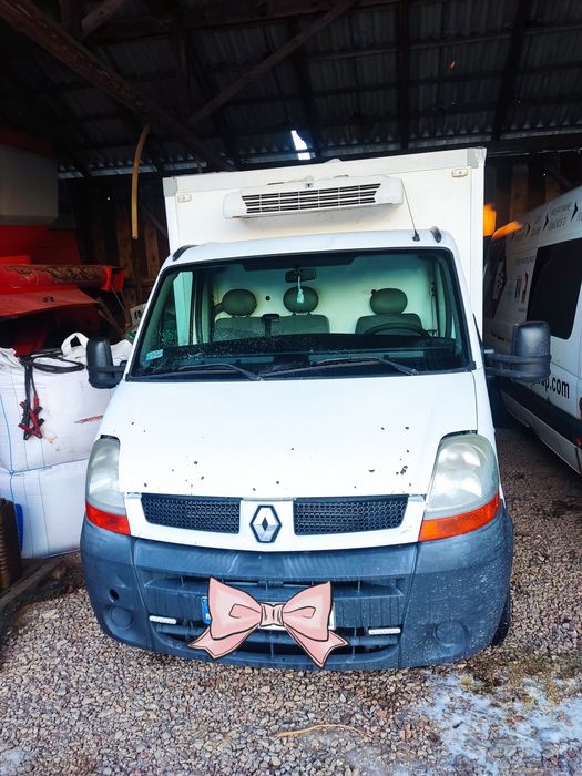 Renault master Mercedes  foodtruck kamper izoterma sklep  mobilny serw