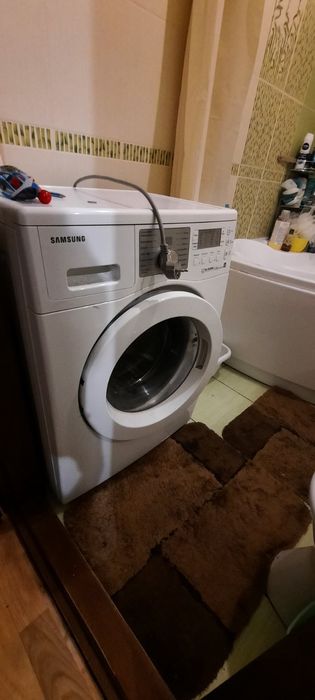 Сдам 3 кв м  Студенческая  Валентиновская 10000 гр.