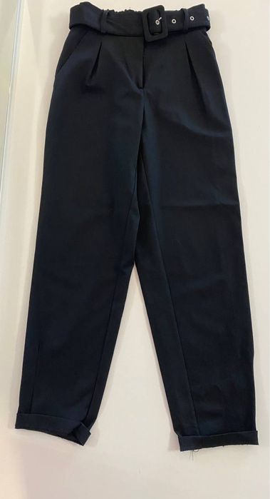 Класичні чорні штани