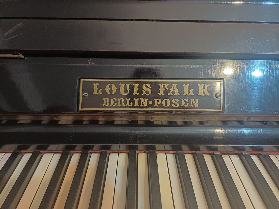 Pianino Louis Falk