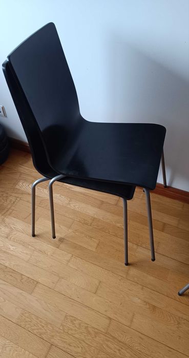 4 cadeiras pretas Ikea