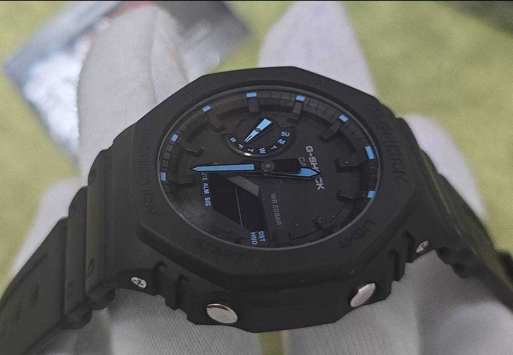 Мужские часы Casio G-Shock GA-2100-1A2