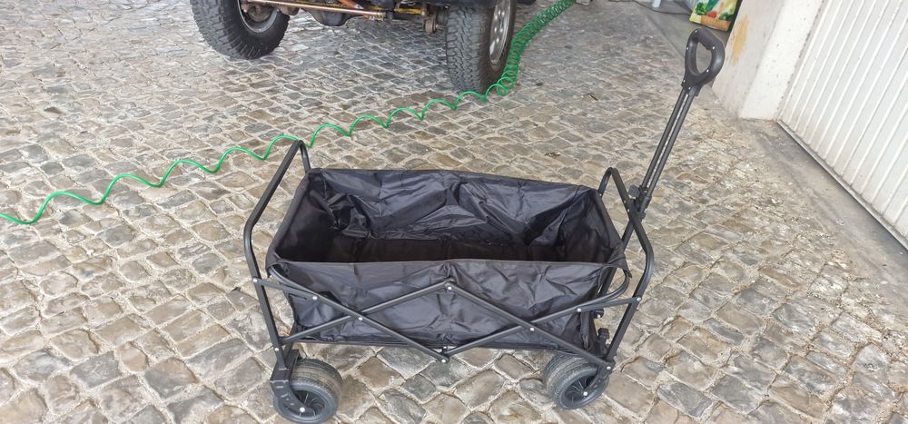 Carrinho de transporte dobrável todo o terreno que suporta até 150 kg