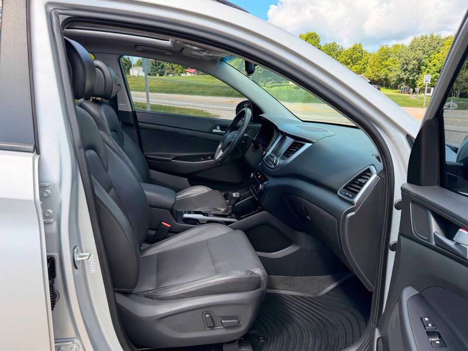 Hyundai Tucson Limited      2016