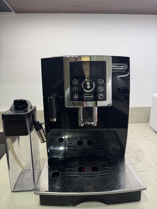 Ekspres do kawy Delonghi ecam23 460 b