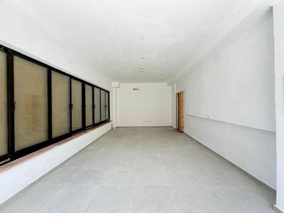 Algarve/ Praia da Rocha- Commerical35m2