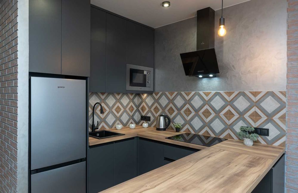 Є власне укриття! Студія подобово - стиль і комфорт на Бажана, 17.