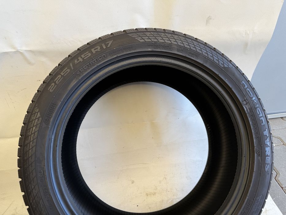 225/45/17 Nokian WR Snowproof P 94V 2024R