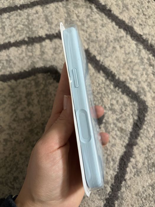 Чохол на 17 iphone голубий