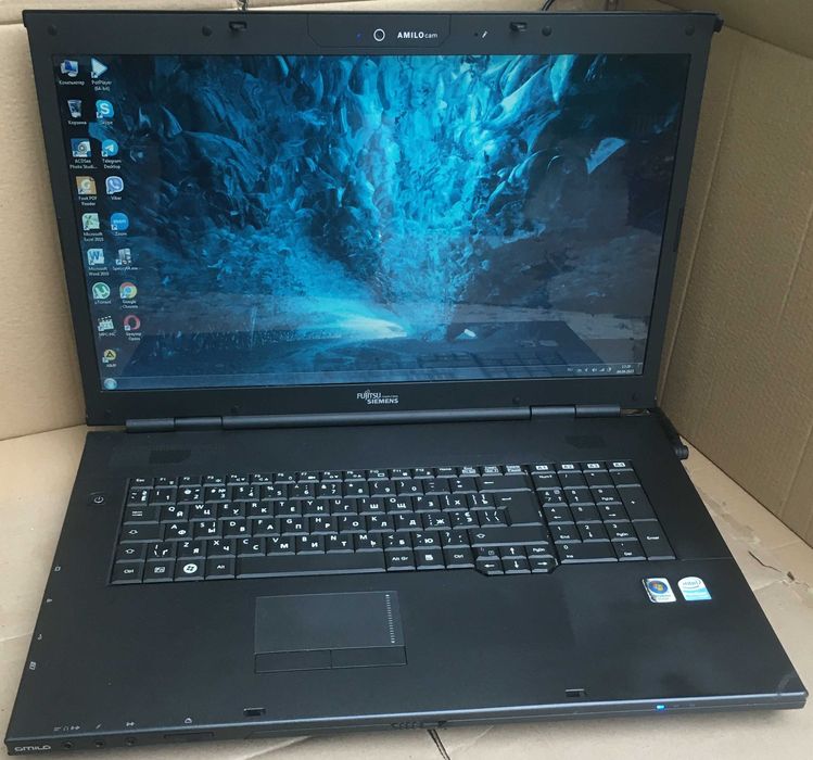 Ноутбук Fujitsu Li3910 Dual Core T3400 RAM 4 HDD 160Gb Intel GMA 4500M
