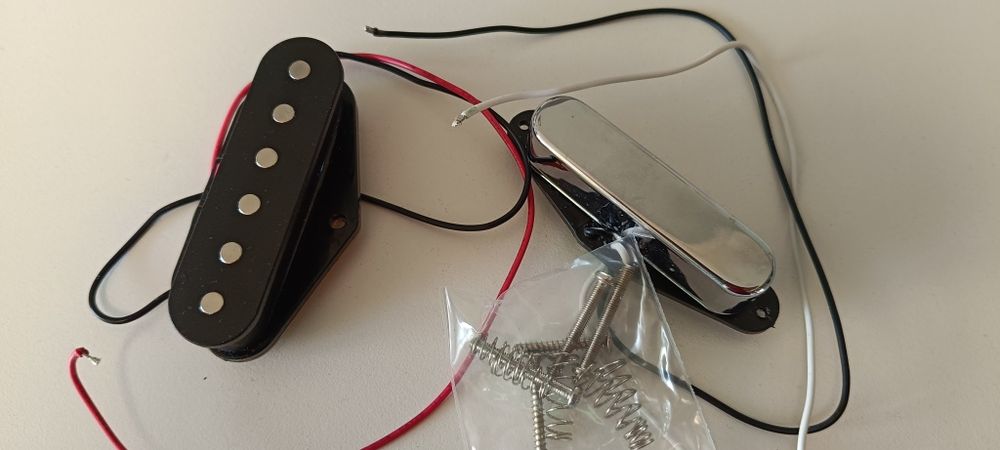 Pickupy Squier Telecaster by Fender.